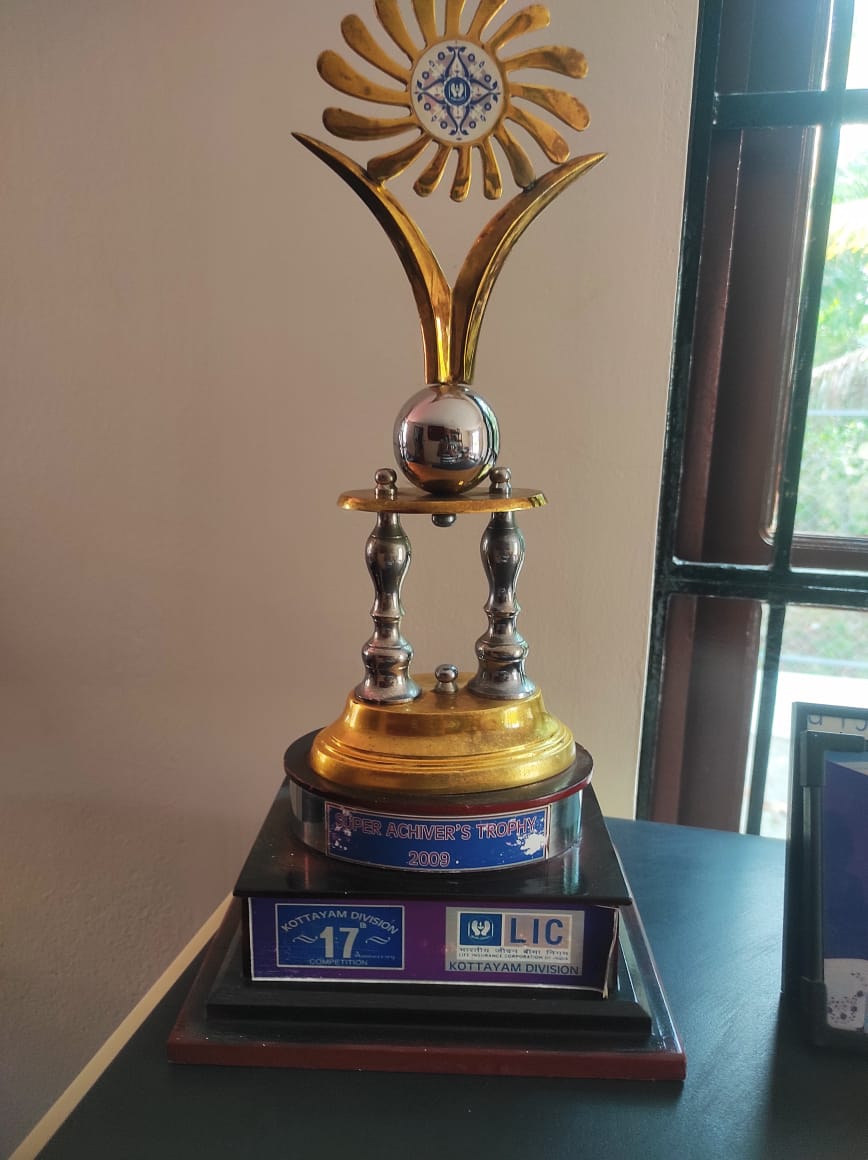 Trophy For Achiever 2009